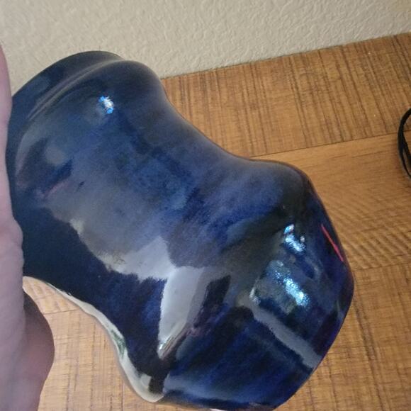Vintage Studio Pottery Vase Signed 1994 with Cobalt Blue Glaze 7.5 Inch Handmade - Picture 9 of 10